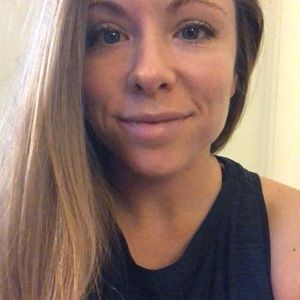 Meet your Posher, Candace